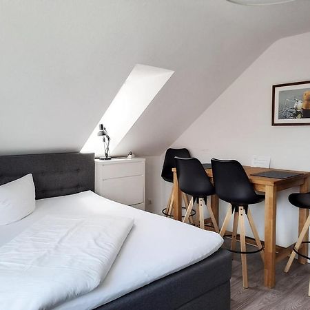 Waldhorn Alleenring Apartments 特克下的基希海姆 外观 照片