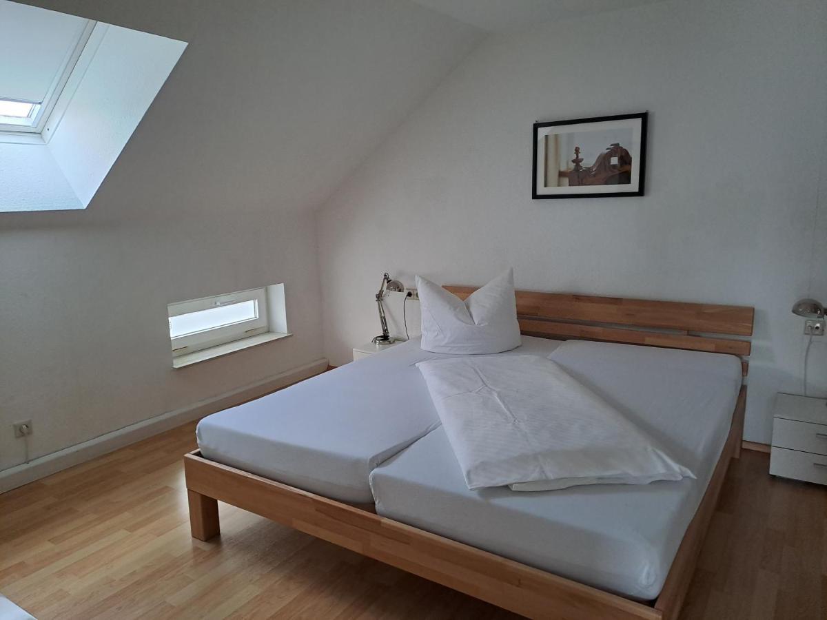 Waldhorn Alleenring Apartments 特克下的基希海姆 外观 照片